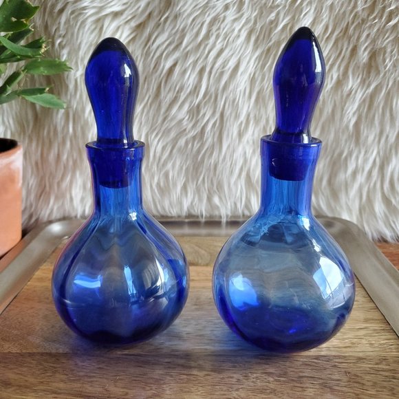 Lot of 2 Vintage Blenko Blue Optic Art Glass Perfume Bottles w/Stoppers - Picture 5 of 7